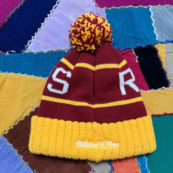 Mitchell and Ness Washington Redksins (Commanders) Beanie Toboggan - Picture 2 of 5